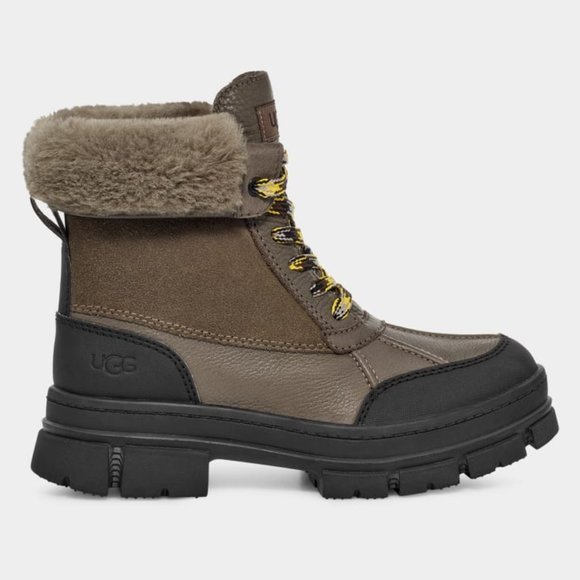 UGG Ashton Addie Boots - Picture 3 of 7